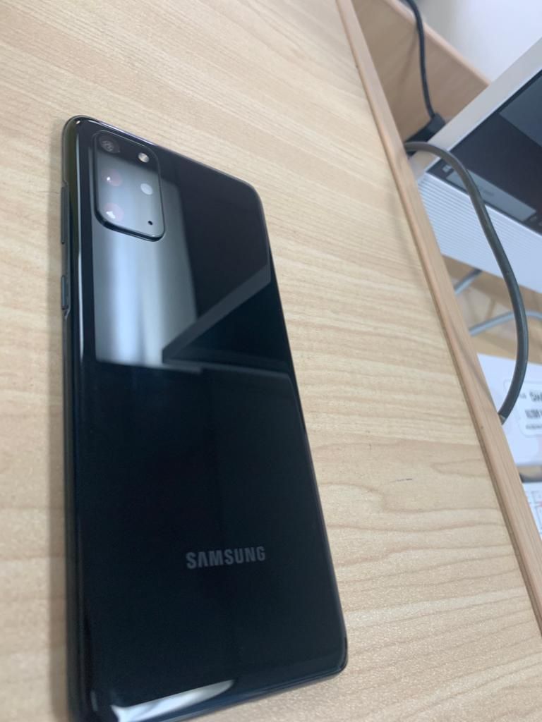 Samsung Galaxy S20 plus 5G 128Gb - Unlocked