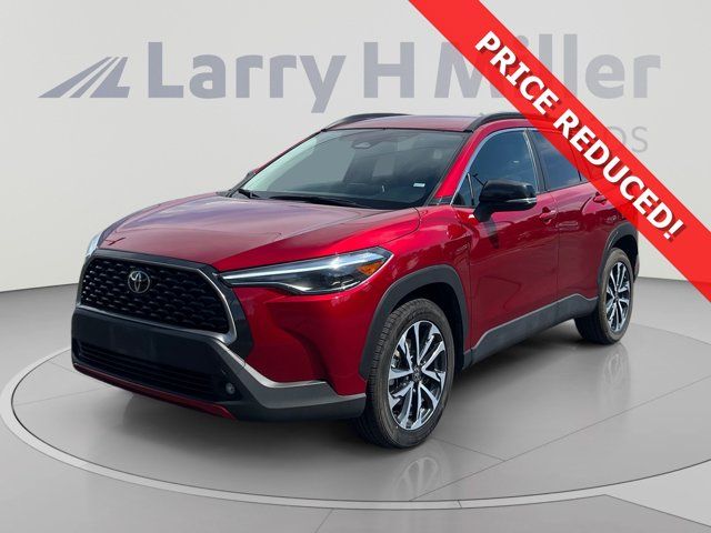 2025 Toyota Corolla Cross XLE