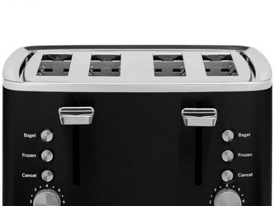 GE 4-Slice Toaster in Black with Extra Wide Slots and 7 Shade Settings brand new still in box