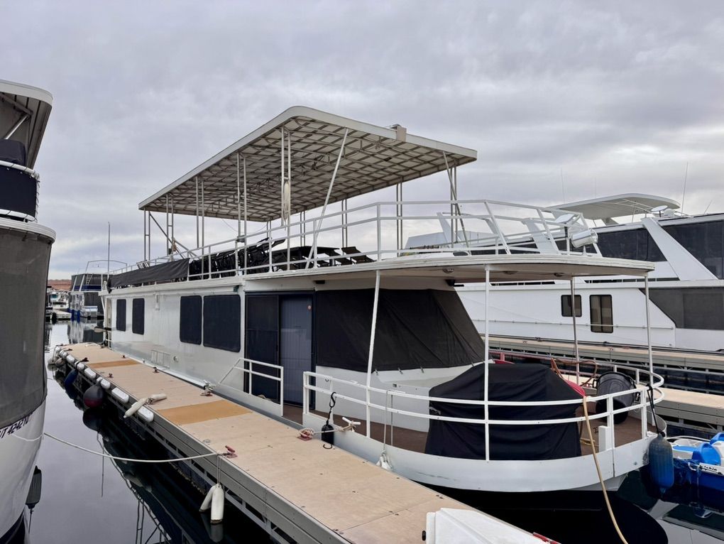 1991 Skipperliner Houseboat. Make Offer