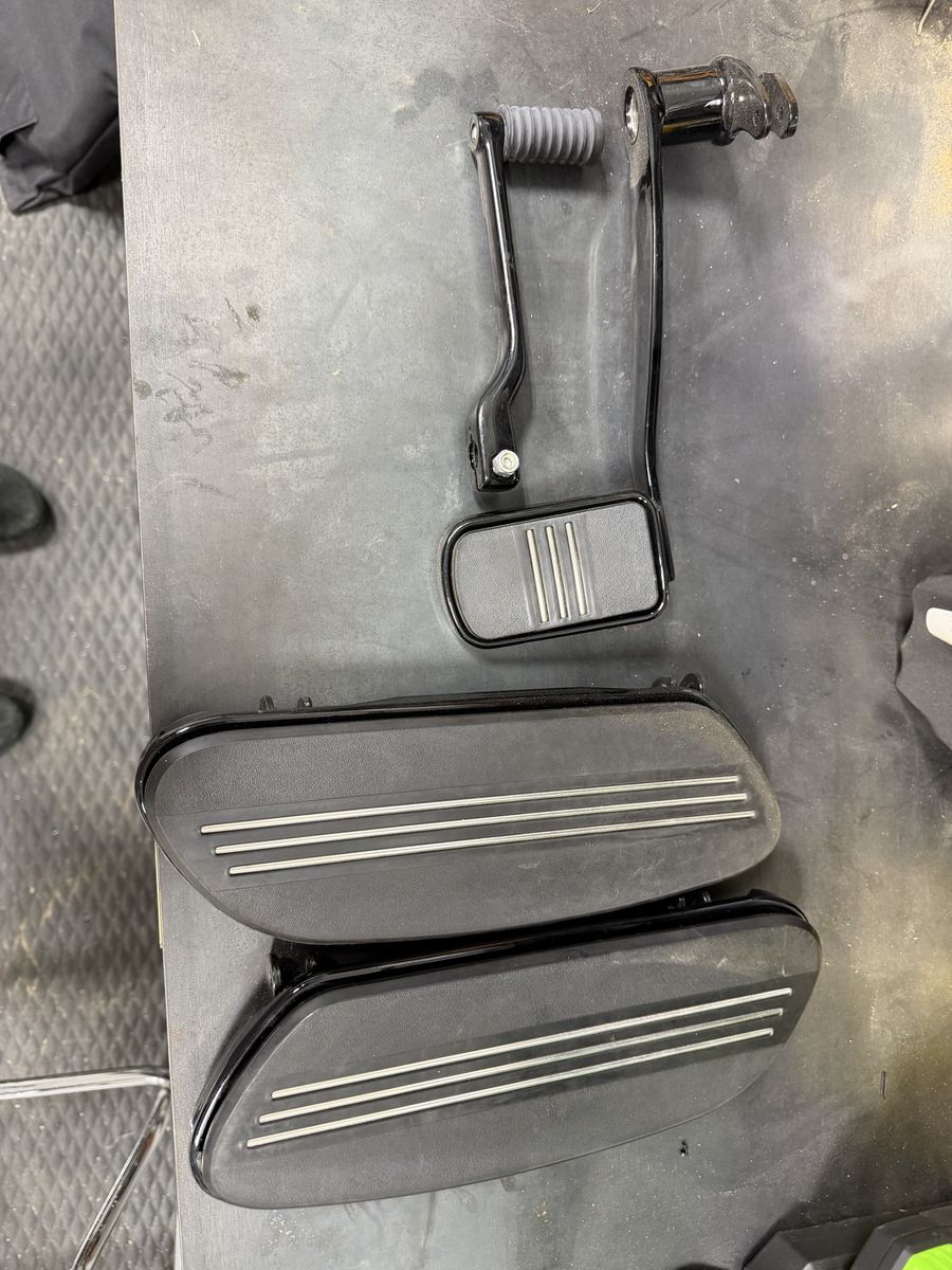 23.5 and up harley foot controls