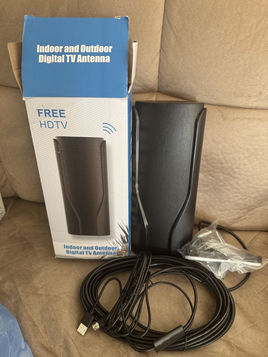 New Indoor and Outdoor Digital TV Antenna