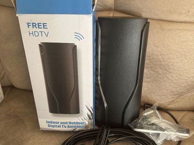 New Indoor and Outdoor Digital TV Antenna