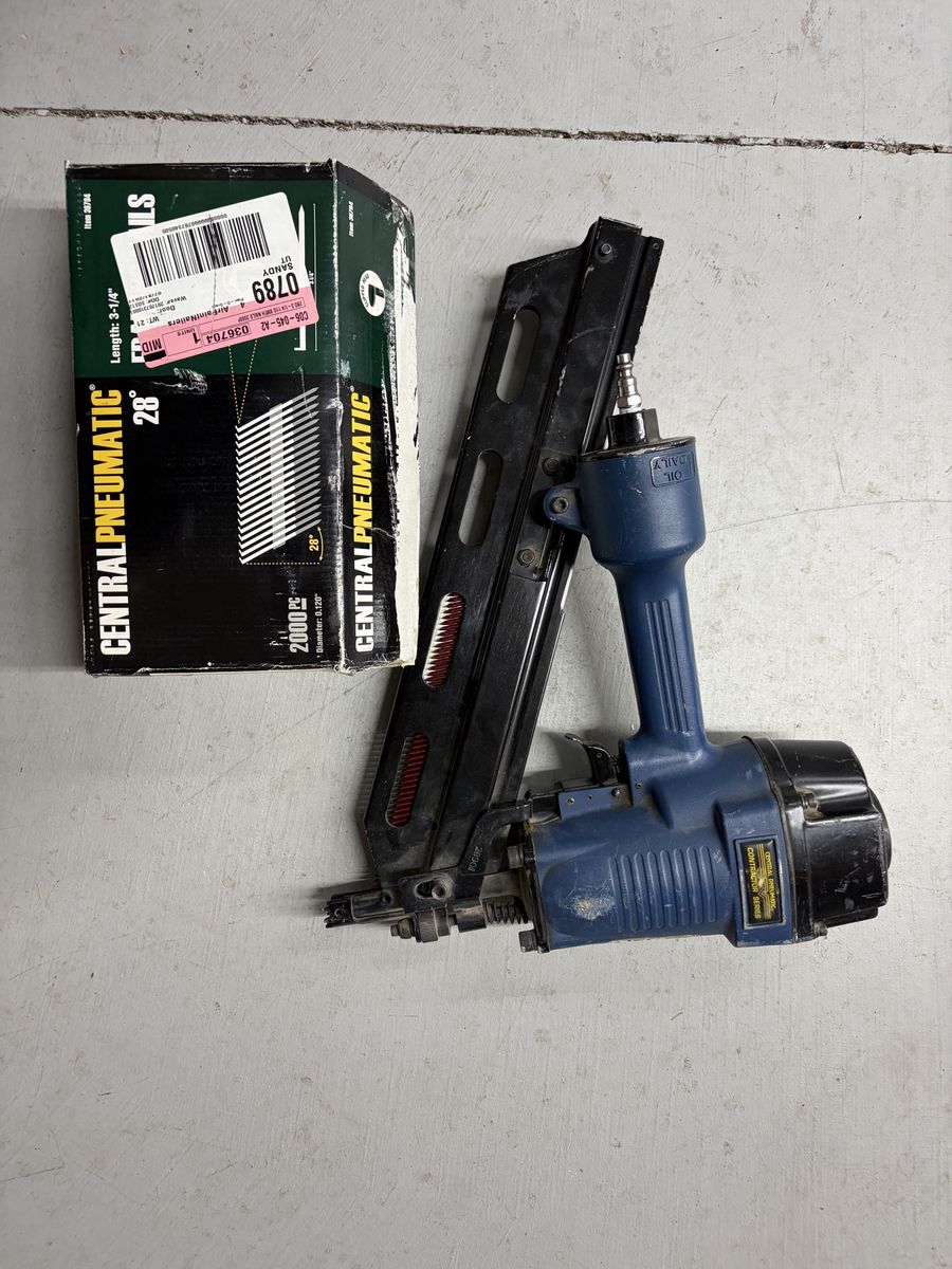 Central Pneumatic 28° Clipped Head Framing Nailer & Nails - Contractor Series