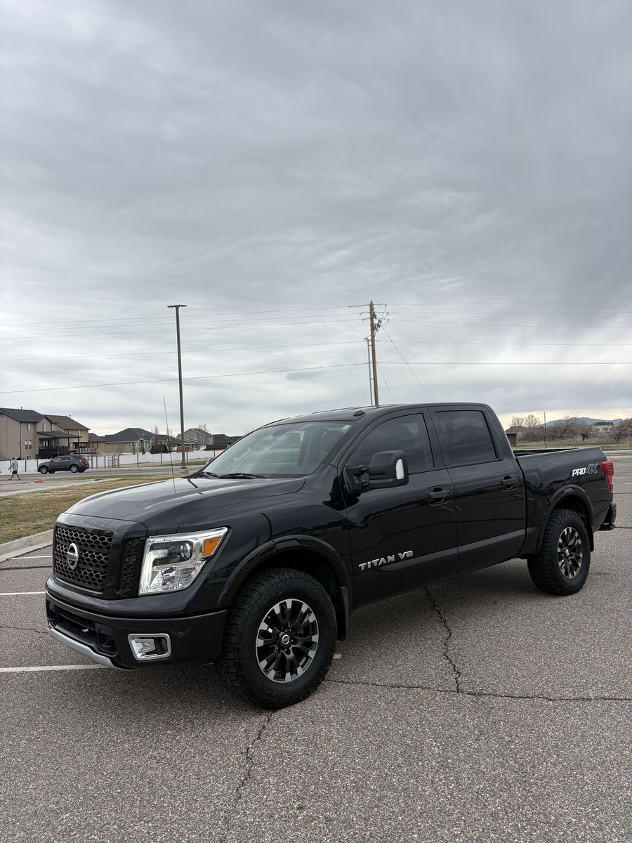 2019 Nissan Titan PRO-4X