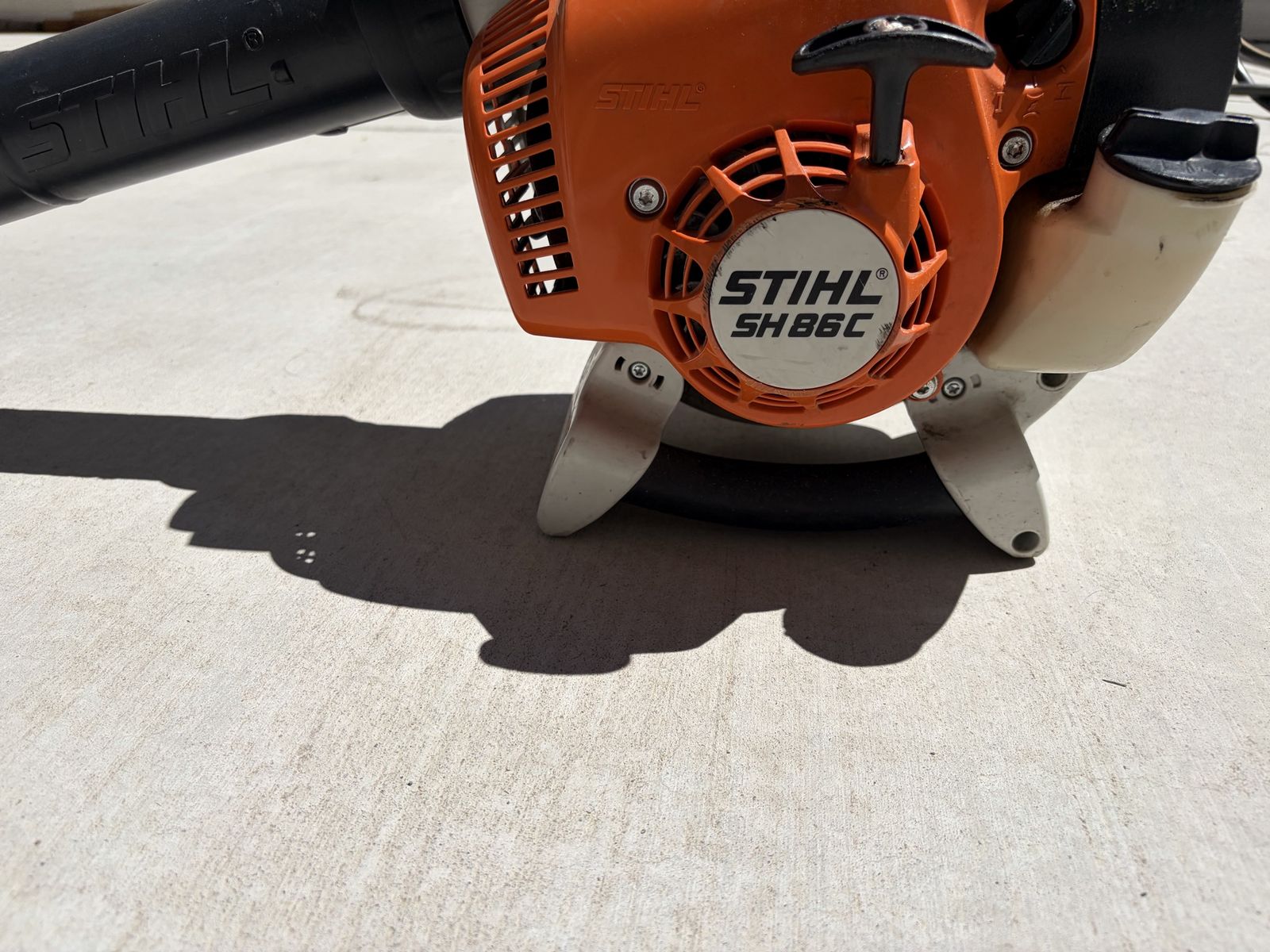 Stihl SH 86C Blower and Leaf Vac