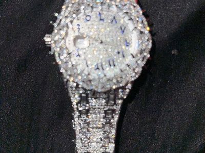 Moissanite thorn watch