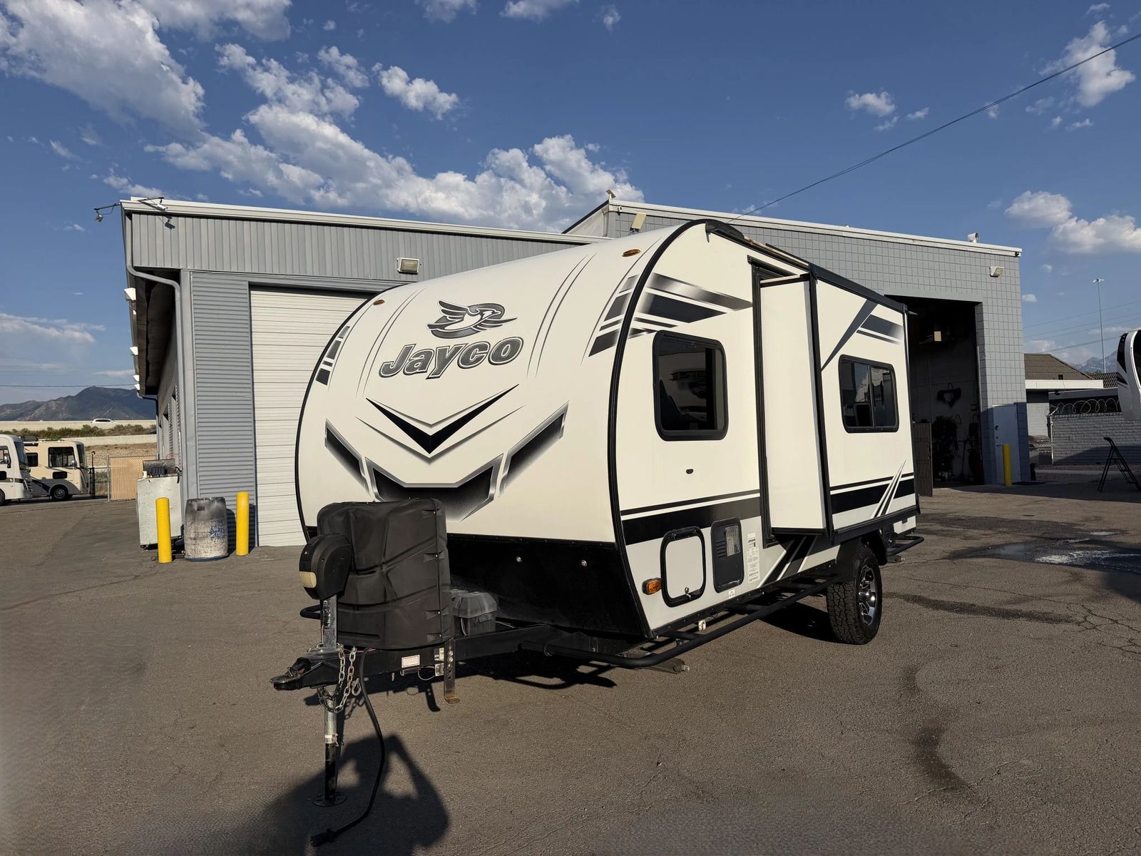 19Ft Short, 4k Pounds, 2021 Jayco Jay Feather Micro 166FBS Like Flight Mini Lite Light Trail Rockwood