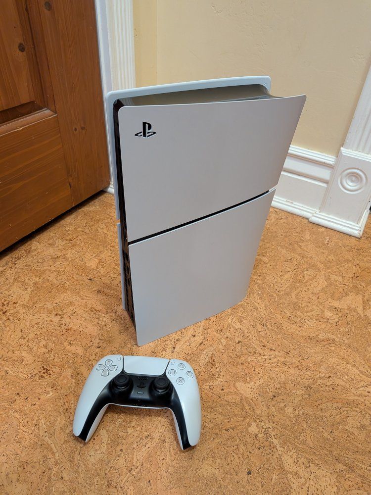 Ps5 Slim (Digital Edition) 1 TB /w Controller and Cables 