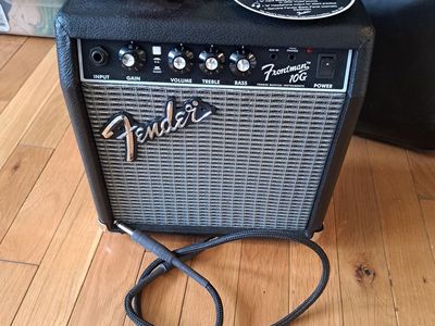 BRAND NEW Fender Frontman 10G Amp TAGS STILL ON