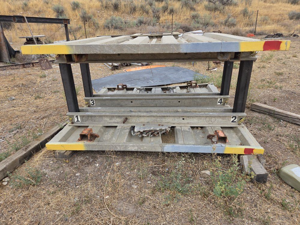6 ft x 6 ft Aluminum Trench Box, trench shoring, safety equipment 