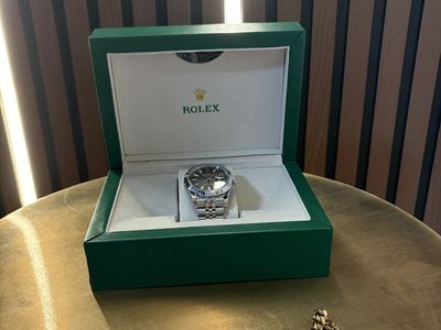 Rolex Datejust Replica Watch – Black Dial – Jubilee Bracelet