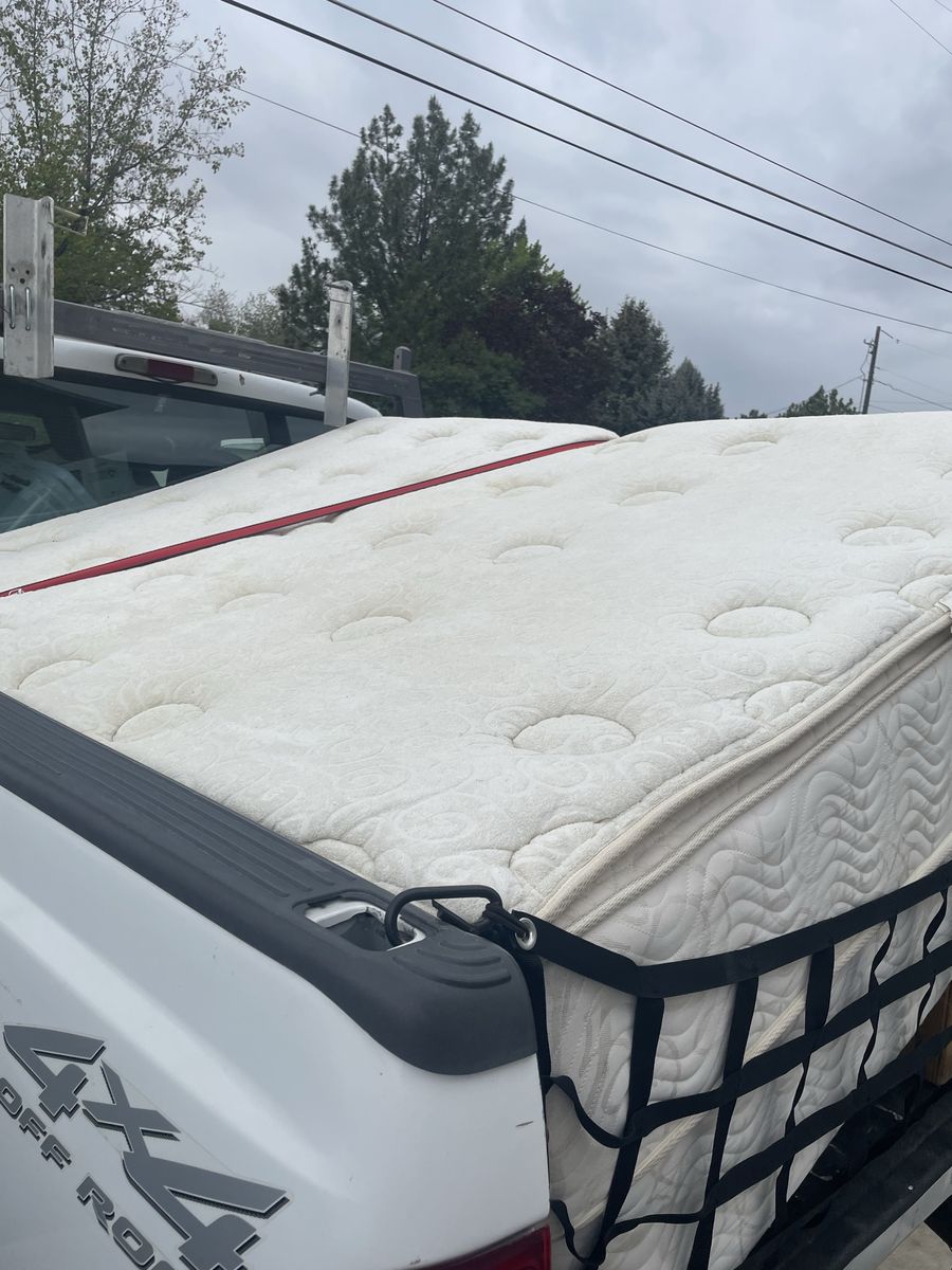 Pillow top Queen mattress and box spring