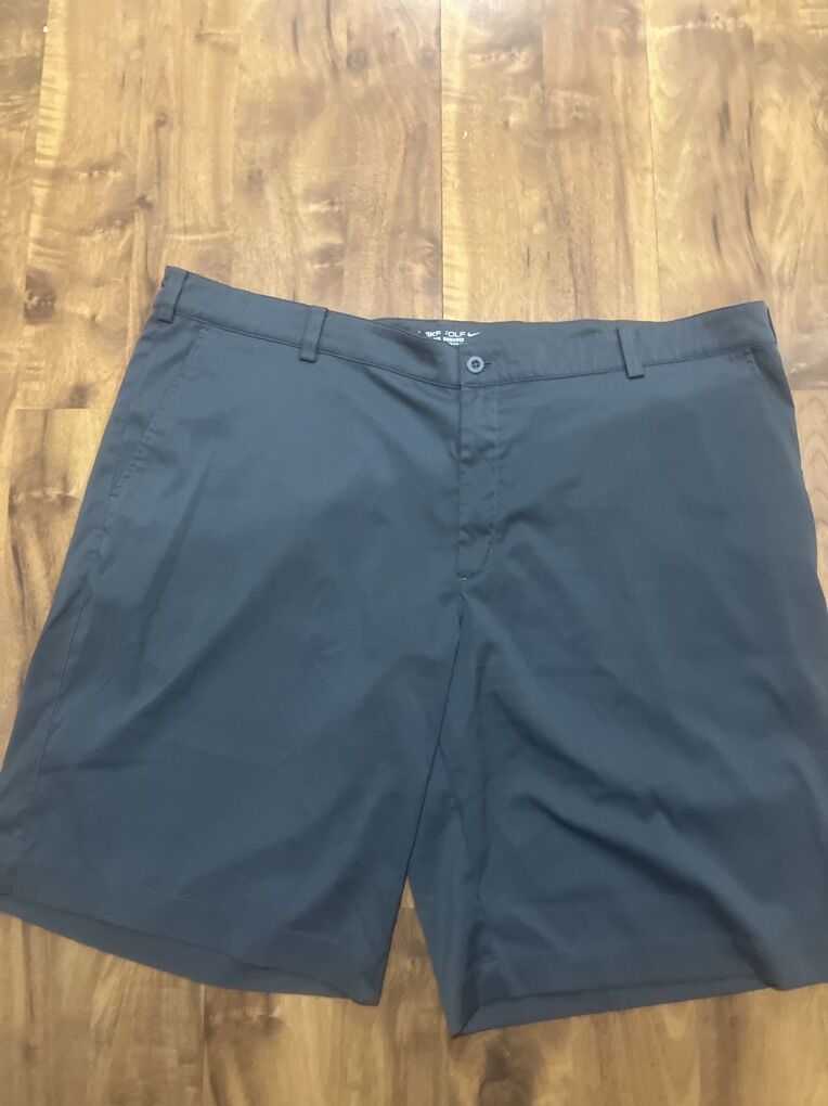 Gray  Nike Golf Shorts with Pockets Size 42