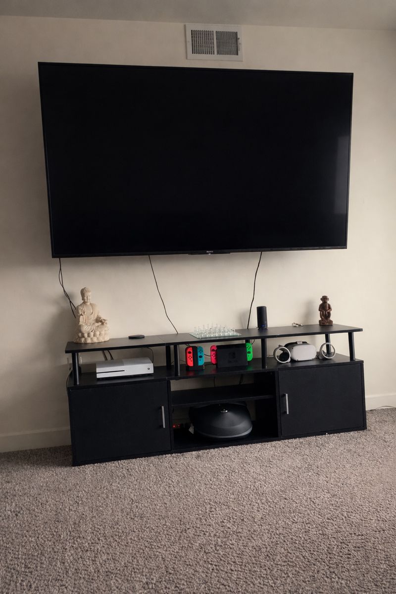 Entertainment Center/TV stand