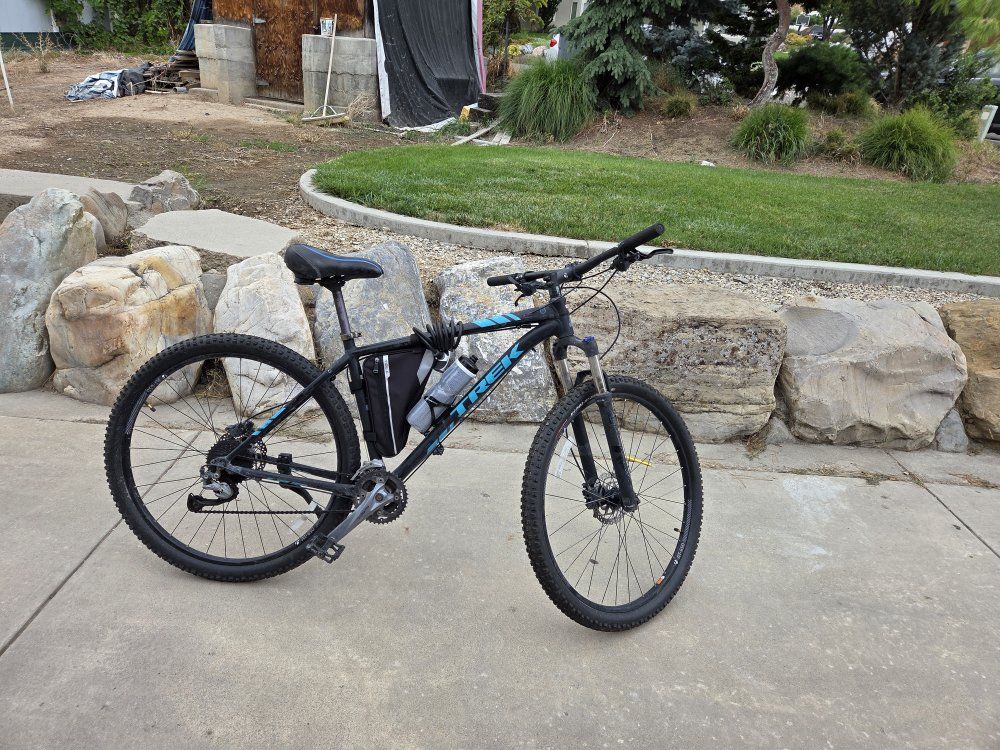 Trek X-Caliber 7 Mountain Bike Medium Hardtail