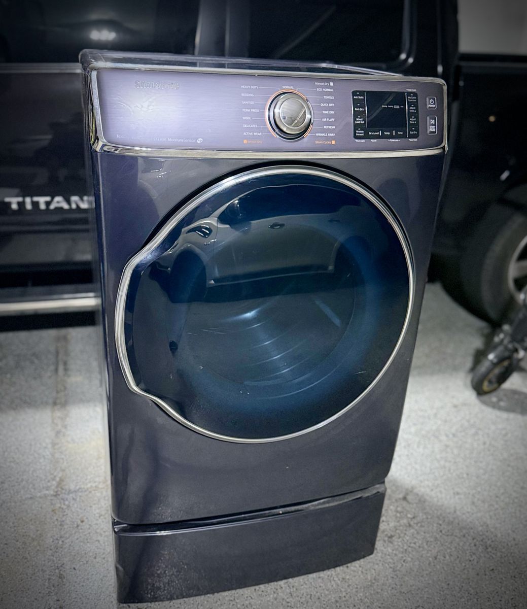 Samsung Extra-Large 9.5 cu. ft. Electric Steam Dryer - Onyx - Works Great!