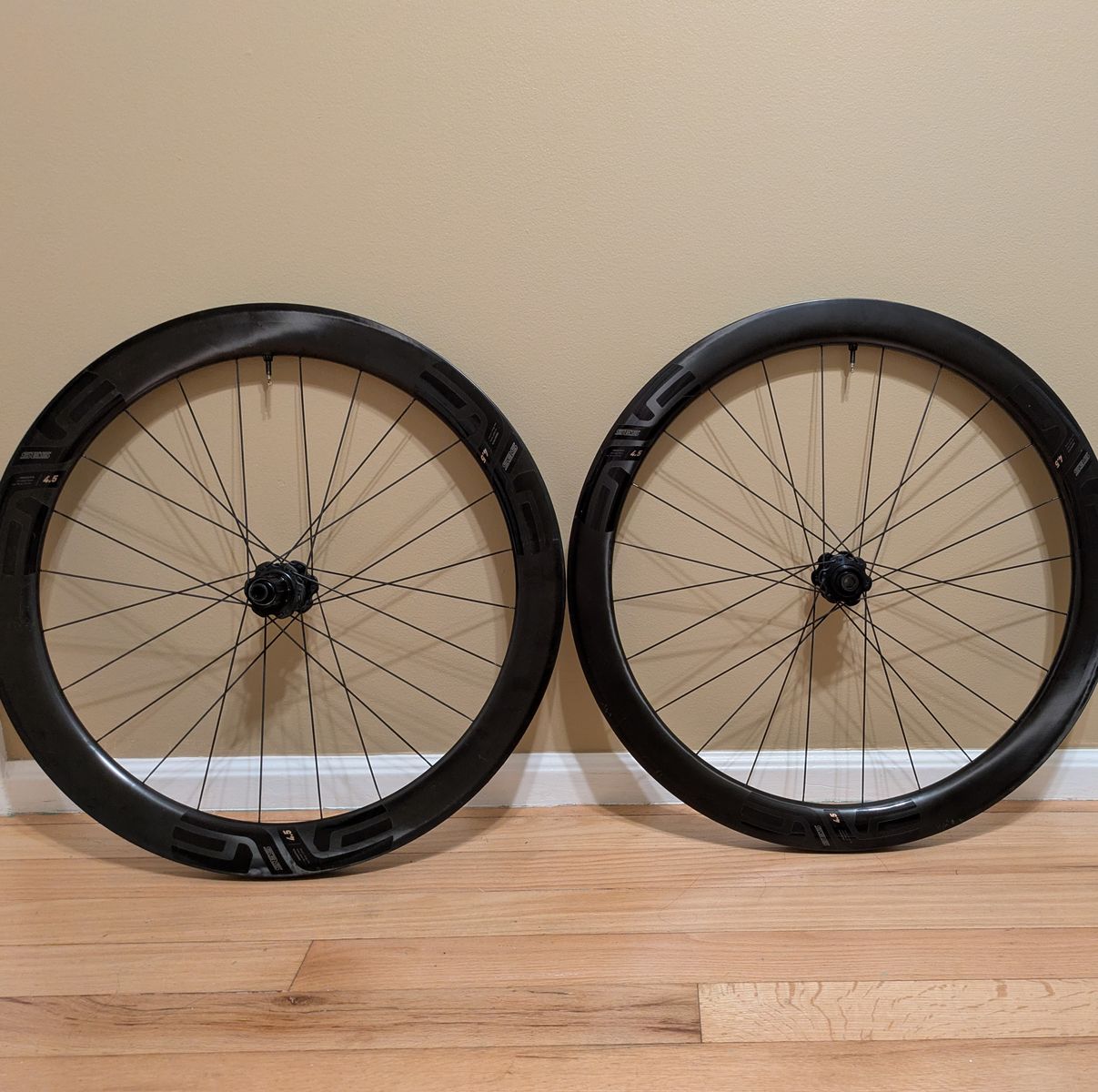 ENVE SES 4.5 Disc Carbon 700c Wheelset