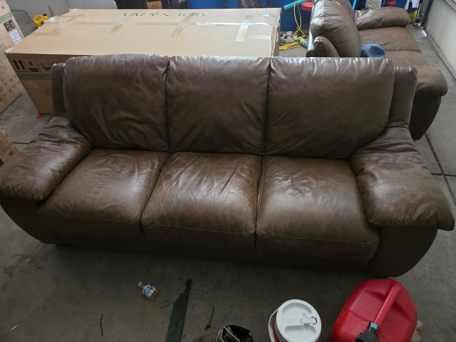 Main image 5