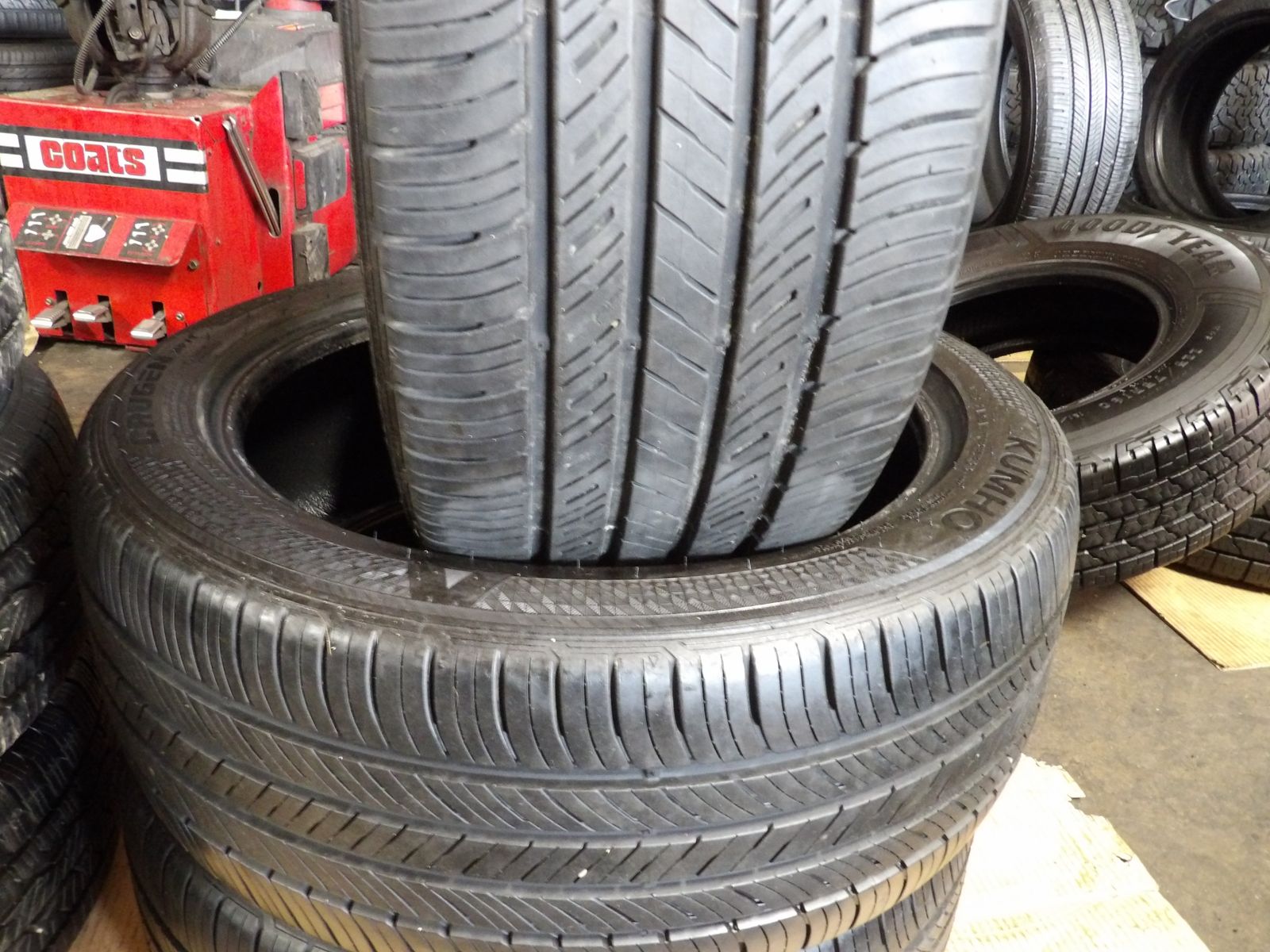 245/45R19 KUMHO CRUGEN HP71 PAIR OF TWO USED TIRES