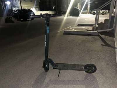 Electric scooter