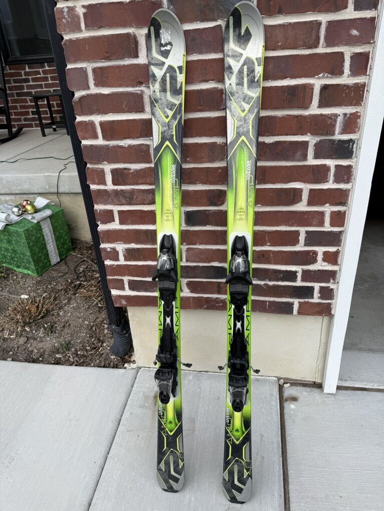 K2 Livewire Snow Skis