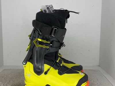 Arc'teryx Procline AR Carbon