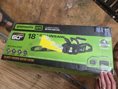 Greenworks Pro UltraPower 60V 18" Brushless Cordless Chainsaw Kit