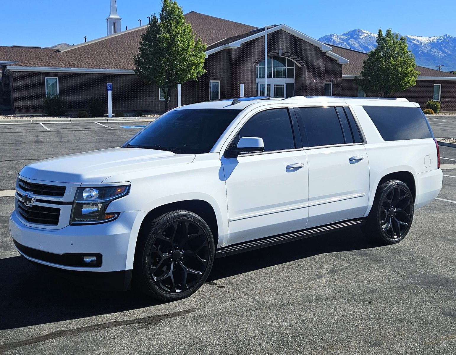 2015 Chevrolet Suburban LTZ
