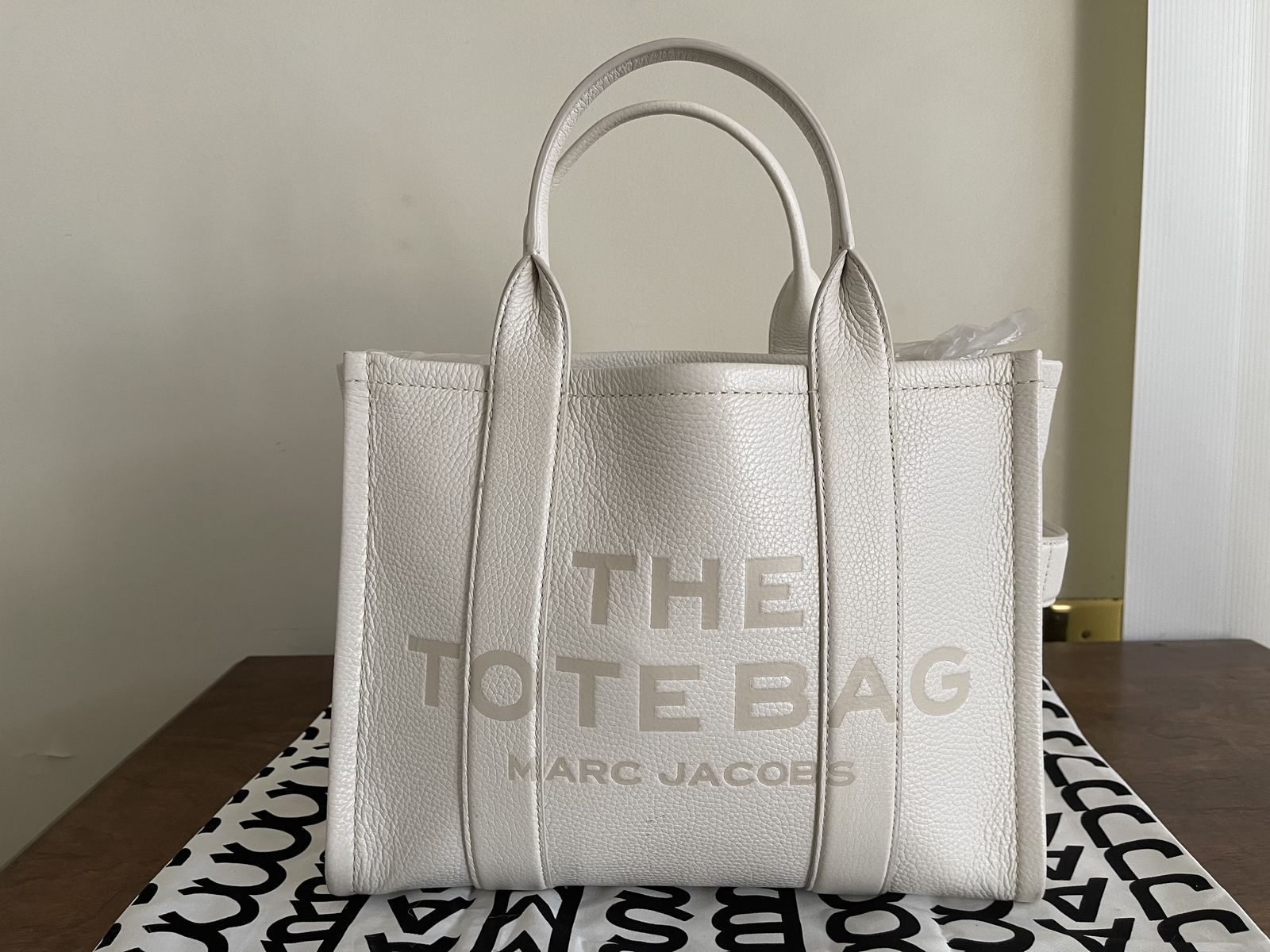 Marc Jacobs my tote in white large