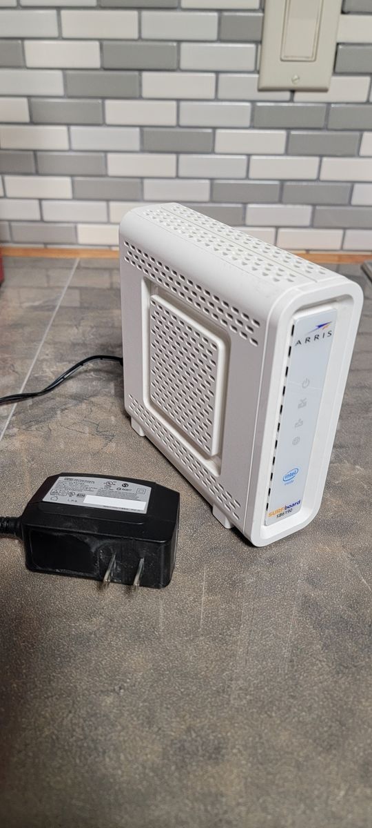 ARRIS (SB6190) - Cable Modem