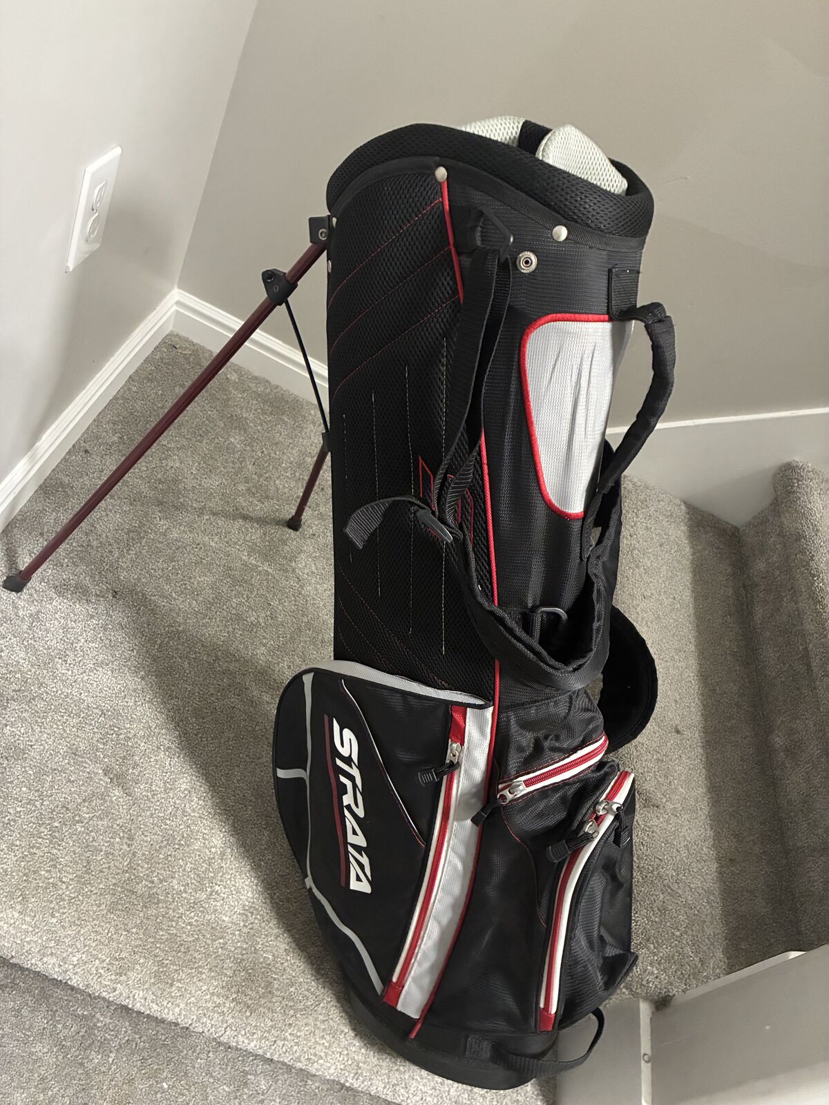Strata Golf Stand Back W Backpack Straps