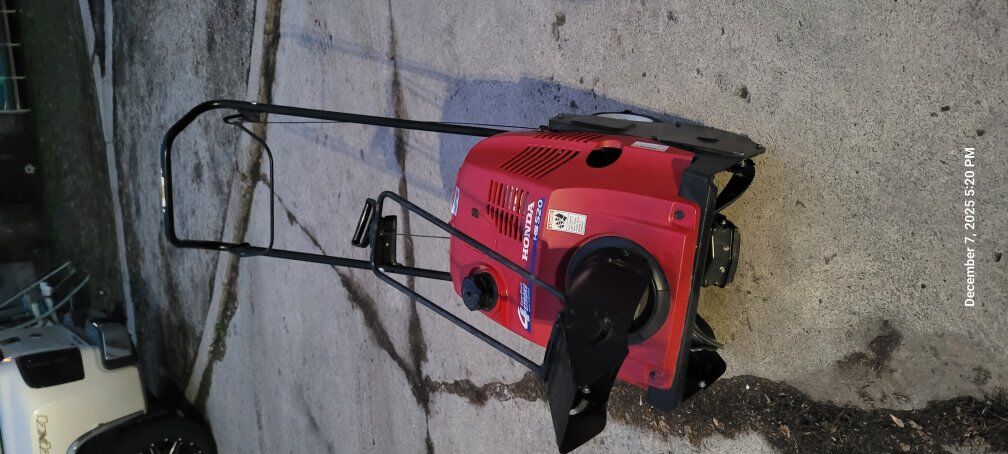 Honda snow blower