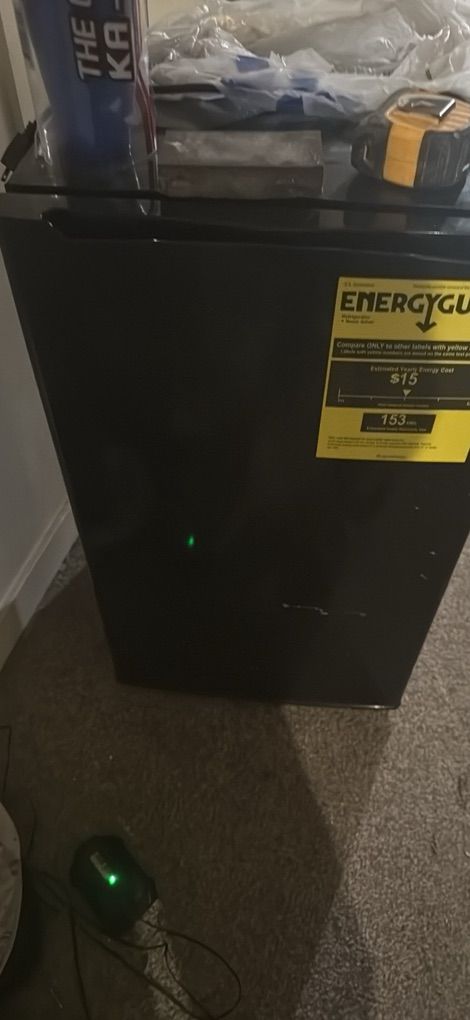 Wanai Mini Fridge