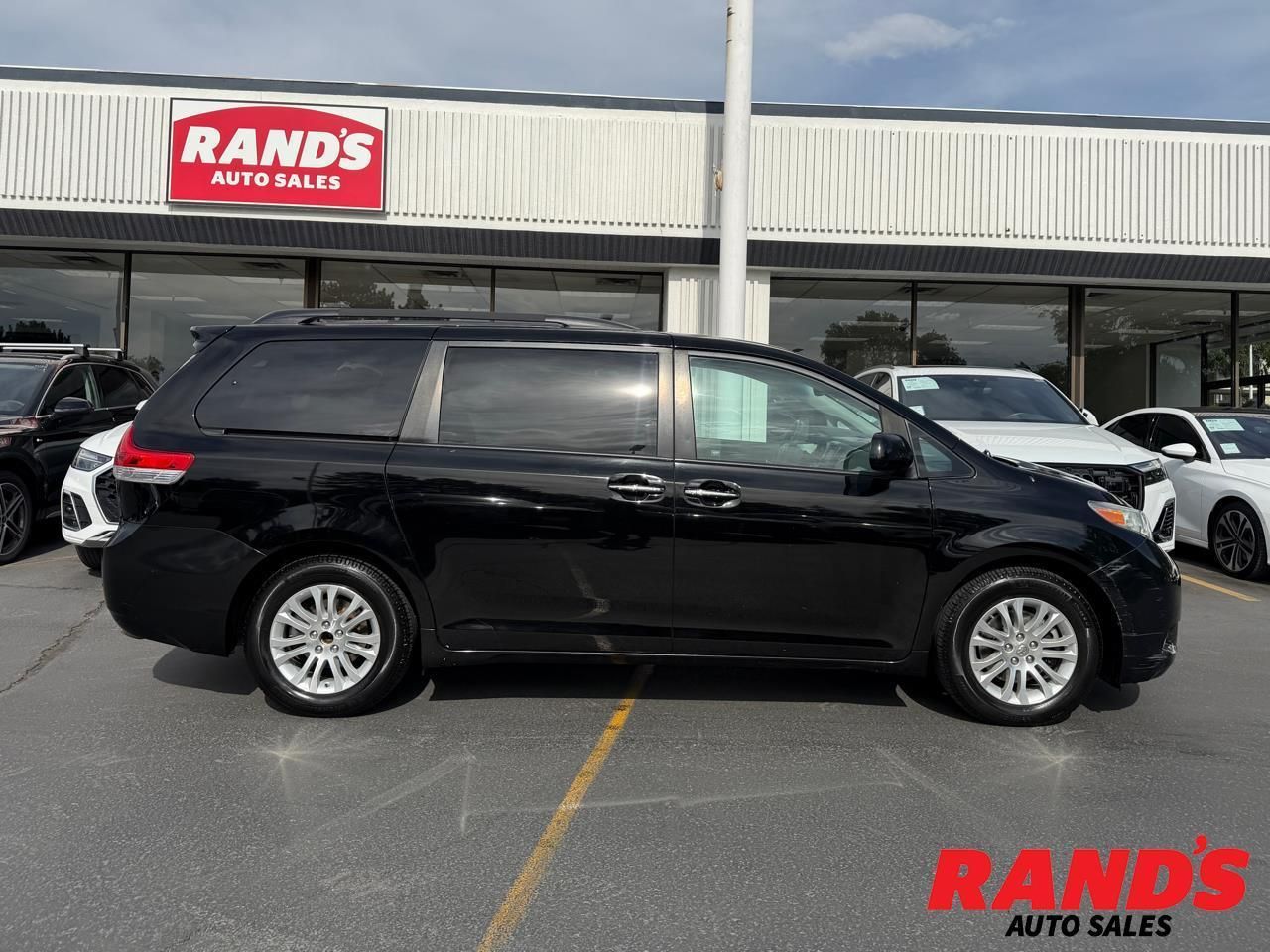 2012 Toyota Sienna XLE 8-Passenger