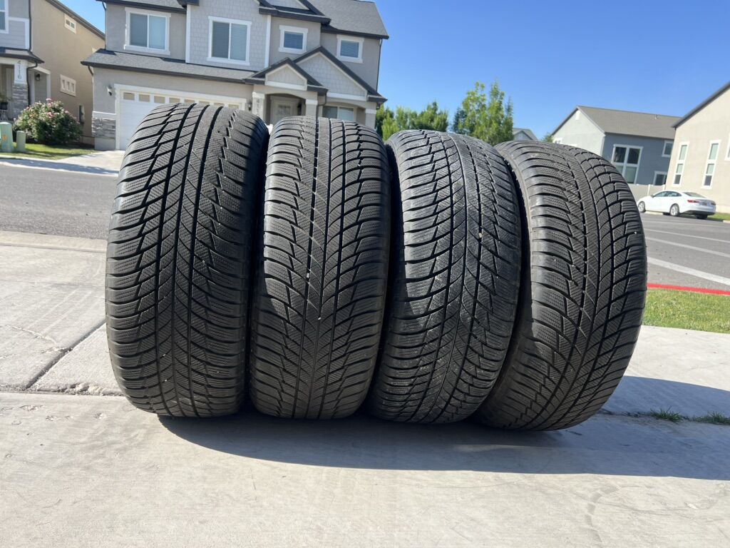 245/50R19 Bridgestone Blizzak  12/32 Snow Tires