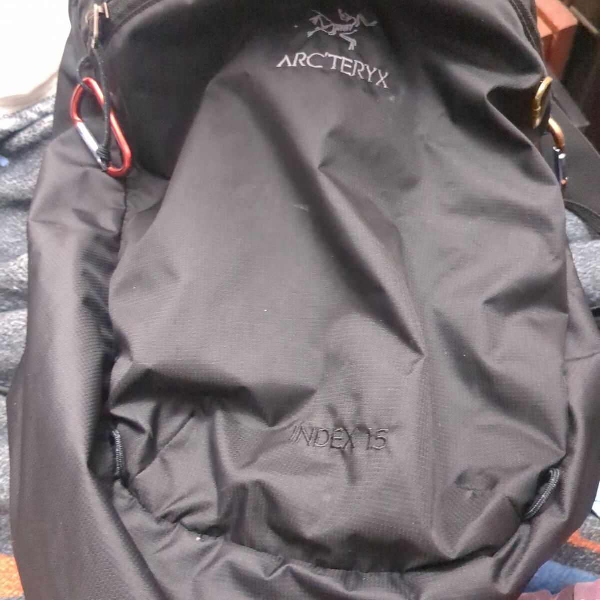 Arc'teryx index 15 travel bag or backpack