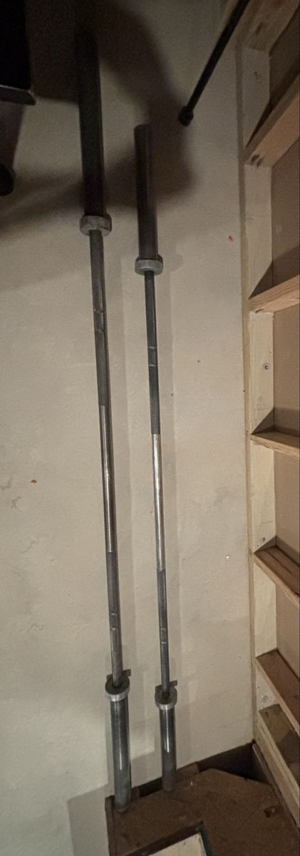Barbells and 4 x 15lb bumper plates CHEAP