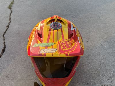 Troy Lee Designs moto helmet
