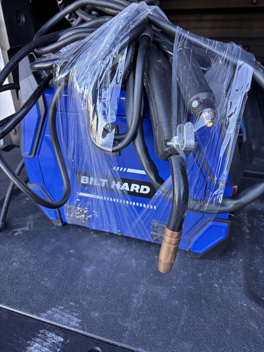 Brand New Bilt Hard 120 V 135amp Multi Process Wel