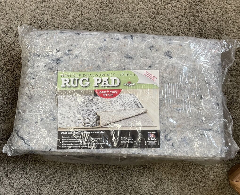 New Mohawk Rug Pad 4.6 X 6.6' (2)