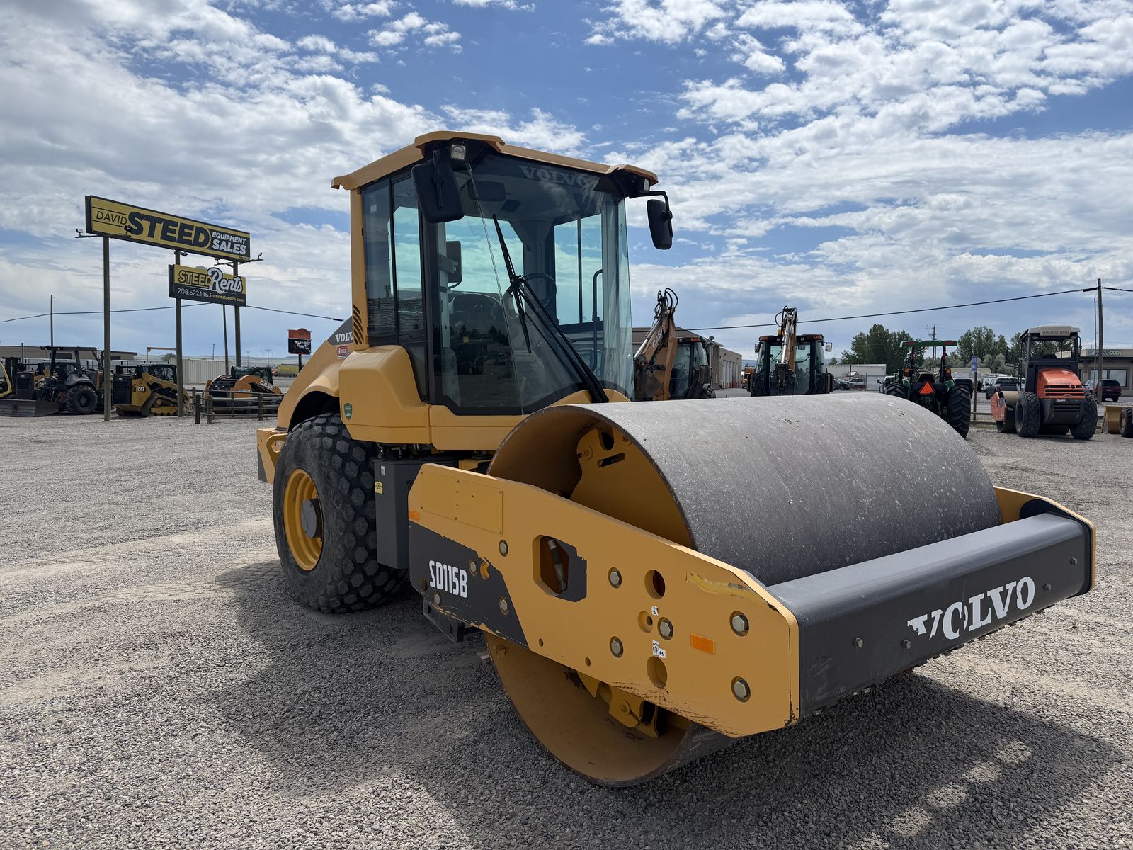 2017 Volvo SD115B- Stock: 11459