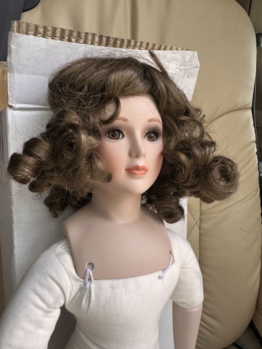 Fine Porcelain Dolls 9 in total