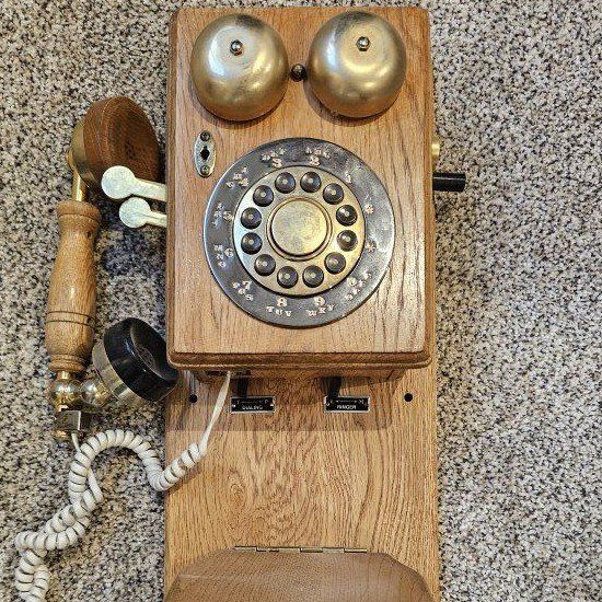 old fashioned wall hanging, push button ph