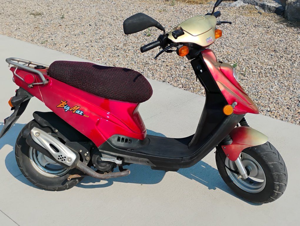 2005 PGO Big Max scooter