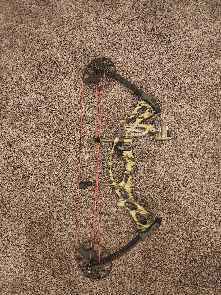 Youth Hoyt Kolbat Cameron Hanes Bow