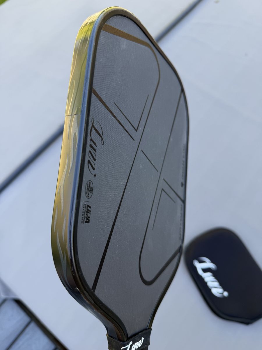 Luzz Pro 4 Inferno Darkness Pickleball Paddle - Like New