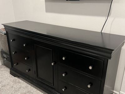 Black Wooden Dresser and Nightstand Set with Cabinet & Drawers