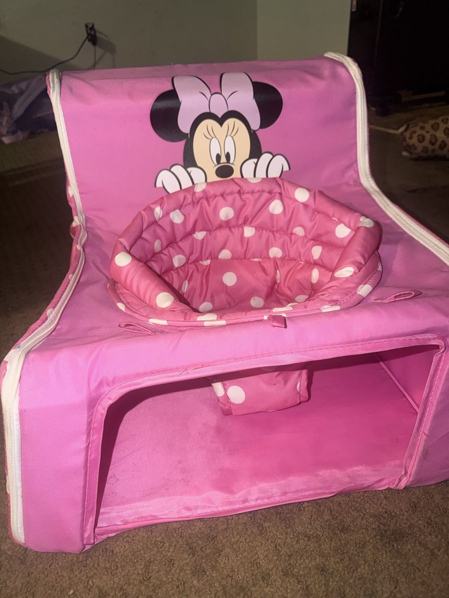 Disney Minnie Mouse Pink Polka Dot Baby Floor Seat Chair