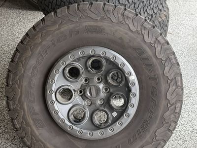 2026 Ford F-150 Raptor 37 Package OEM Wheels & Tires